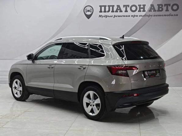 Skoda Karoq I с пробегом 2020 года, цена 2 199 000 рублей, 207000 км, внедорожник, Автокод Объявления