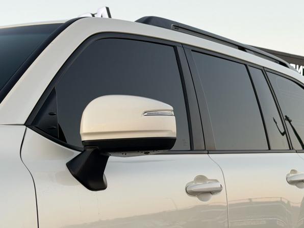 Toyota Land Cruiser 300 Series с пробегом 2022 года, цена 8 990 000 рублей, 49899 км, внедорожник, Автокод Объявления