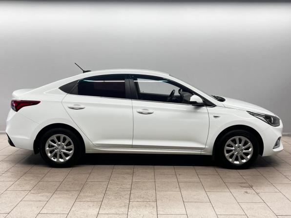 Hyundai Solaris II с пробегом 2018 года, цена 1 170 000 рублей, 148062 км, седан, Автокод Объявления