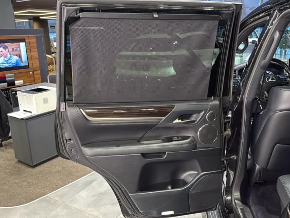 Lexus LX III Рестайлинг 2 с пробегом 2018 года, цена 6 599 000 рублей, 174627 км, внедорожник, Автокод Объявления