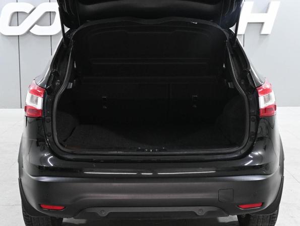Nissan Qashqai II с пробегом 2017 года, цена 1 599 000 рублей, 142435 км, внедорожник, Автокод Объявления