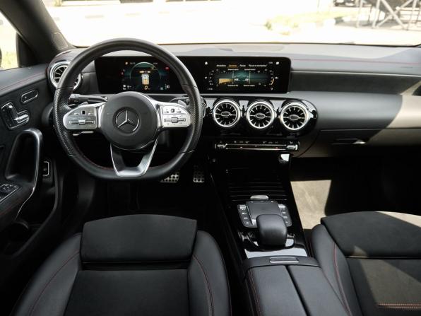 Mercedes-Benz CLA II (C118 X118) с пробегом 2021 года, цена 3 080 000 рублей, 95194 км, седан, Автокод Объявления