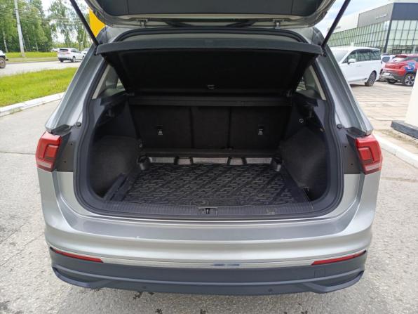 Volkswagen Tiguan II Рестайлинг с пробегом 2021 года, цена 2 604 000 рублей, 94124 км, внедорожник, Автокод Объявления