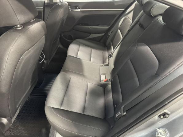 Hyundai Elantra VI (AD) с пробегом 2017 года, цена 1 299 800 рублей, 175000 км, седан, Автокод Объявления