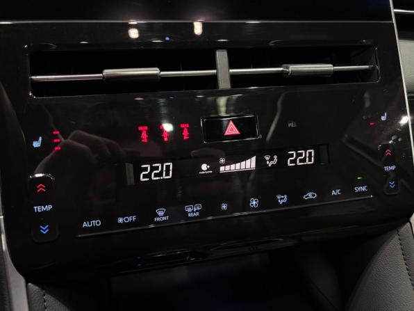 Toyota Avalon V с пробегом 2022 года, цена 3 650 000 рублей, 8472 км, седан, Автокод Объявления