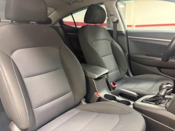 Hyundai Elantra VI (AD) с пробегом 2018 года, цена 1 590 000 рублей, 150000 км, седан, Автокод Объявления