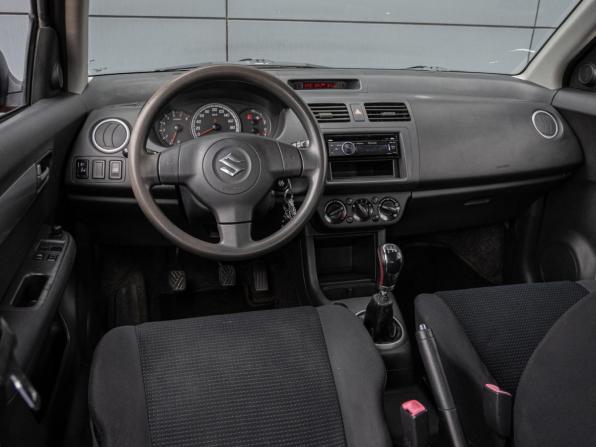 Suzuki Swift III с пробегом 2008 года, цена 550 000 рублей, 173848 км, хэтчбек, Автокод Объявления