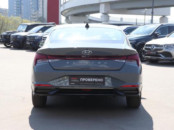 Hyundai Elantra VII (CN7) с пробегом 2022 года, цена 2 190 000 рублей, 38796 км, седан, Автокод Объявления