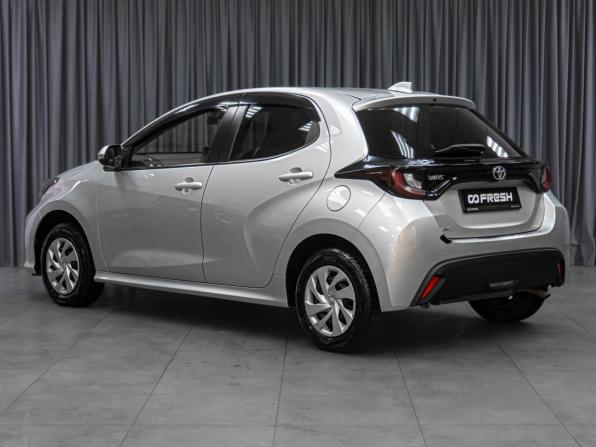 Toyota Yaris IV с пробегом 2021 года, цена 1 449 000 рублей, 133213 км, хэтчбек, Автокод Объявления