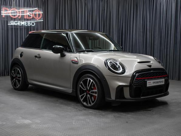Mini Hatch III (F55/F56) Рестайлинг 2 с пробегом 2021 года, цена 4 149 000 рублей, 5607 км, хэтчбек, Автокод Объявления