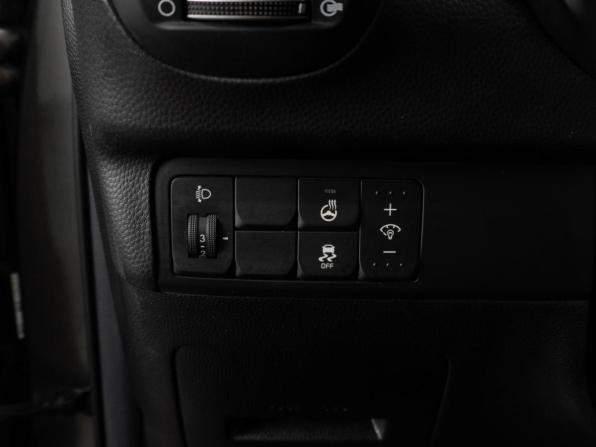 Kia Soul II Рестайлинг с пробегом 2019 года, цена 1 819 000 рублей, 84979 км, хэтчбек, Автокод Объявления