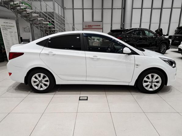 Hyundai Solaris I Рестайлинг с пробегом 2016 года, цена 1 340 000 рублей, 98525 км, седан, Автокод Объявления