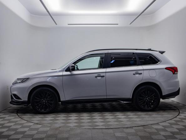 Mitsubishi Outlander III Рестайлинг 3 с пробегом 2022 года, цена 3 495 000 рублей, 9800 км, внедорожник, Автокод Объявления