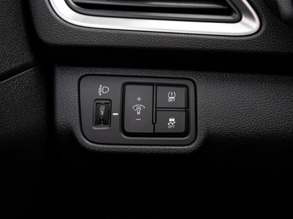 Hyundai Solaris II с пробегом 2017 года, цена 1 350 000 рублей, 108714 км, седан, Автокод Объявления