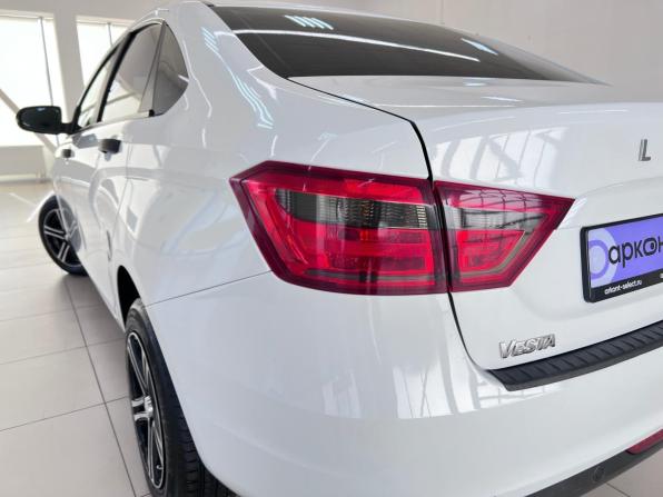 Lada (ВАЗ) Vesta I с пробегом 2018 года, цена 880 000 рублей, 121000 км, седан, Автокод Объявления