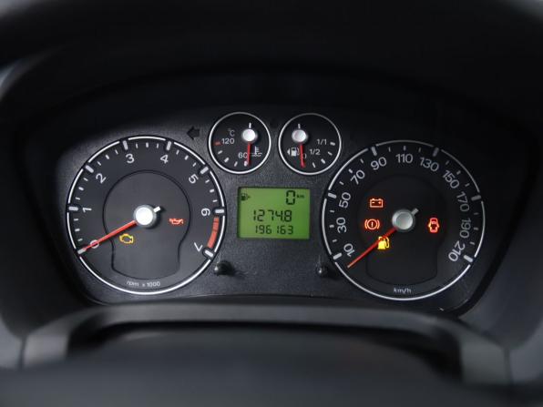 Ford Fiesta Mk5 с пробегом 2008 года, цена 250 000 рублей, 196163 км, хэтчбек, Автокод Объявления