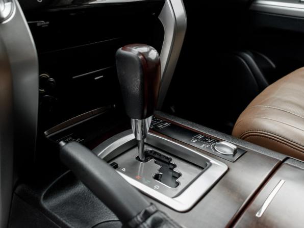 Toyota Land Cruiser 200 Series Рестайлинг 1 с пробегом 2015 года, цена 4 160 000 рублей, 254066 км, внедорожник, Автокод Объявления