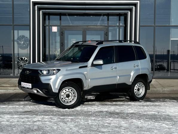 Lada (ВАЗ) Niva с пробегом 2022 года, цена 927 000 рублей, 134490 км, внедорожник, Автокод Объявления
