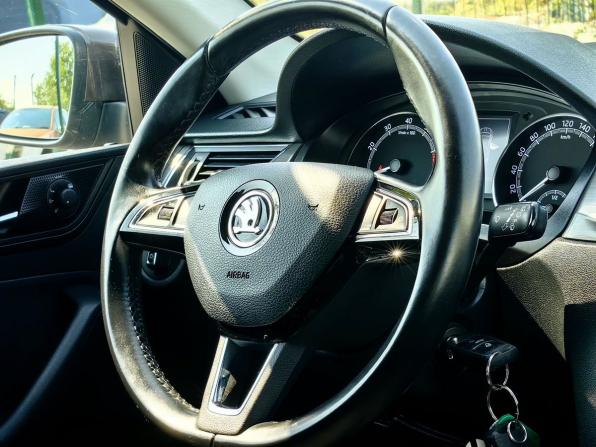 Skoda Rapid I Рестайлинг с пробегом 2019 года, цена 1 149 000 рублей, 172554 км, лифтбек, Автокод Объявления