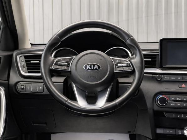 Kia Ceed III с пробегом 2019 года, цена 1 687 000 рублей, 122075 км, хэтчбек, Автокод Объявления