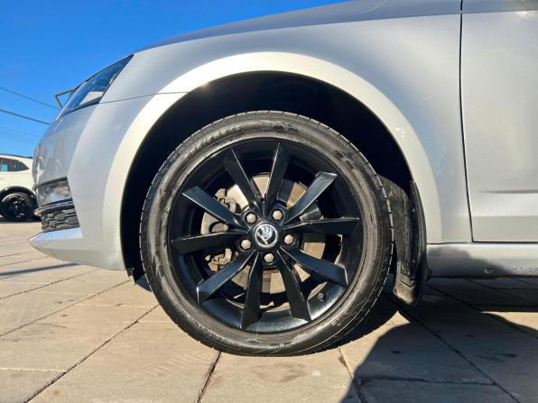Skoda Octavia III (A7) Рестайлинг с пробегом 2018 года, цена 1 780 000 рублей, 137532 км, лифтбек, Автокод Объявления
