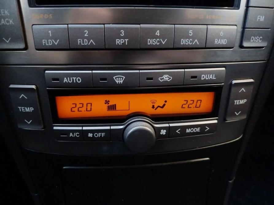 Toyota Avensis II Рестайлинг Москва  - изображение 19