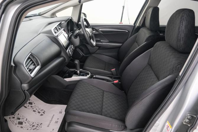 Honda Fit III с пробегом 2013 года, цена 999 000 рублей, 49825 км, хэтчбек, Автокод Объявления