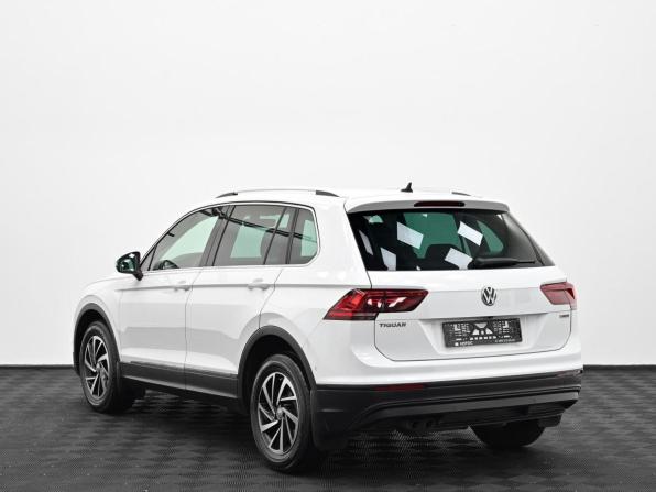 Volkswagen Tiguan II с пробегом 2018 года, цена 1 999 000 рублей, 105000 км, внедорожник, Автокод Объявления