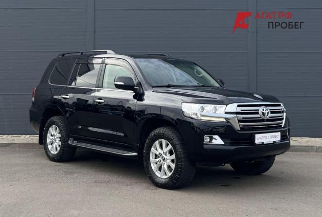 Toyota Land Cruiser 200 Series Рестайлинг 2 с пробегом 2019 года, цена 5 450 000 рублей, 381140 км, внедорожник, Автокод Объявления