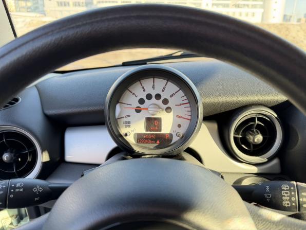 Mini Hatch II (R56) Рестайлинг с пробегом 2011 года, цена 965 000 рублей, 129350 км, хэтчбек, Автокод Объявления