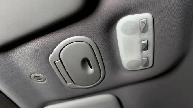 Renault Scenic III Рестайлинг с пробегом 2012 года, цена 790 000 рублей, 215000 км, минивэн, Автокод Объявления