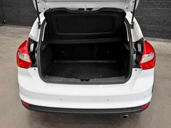 Ford Focus III с пробегом 2014 года, цена 930 000 рублей, 174733 км, хэтчбек, Автокод Объявления