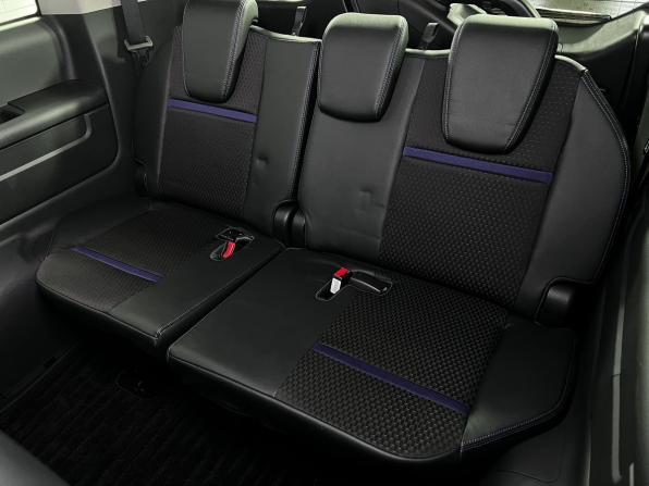 Honda Stepwgn V Рестайлинг с пробегом 2019 года, цена 2 600 000 рублей, 52000 км, минивэн, Автокод Объявления