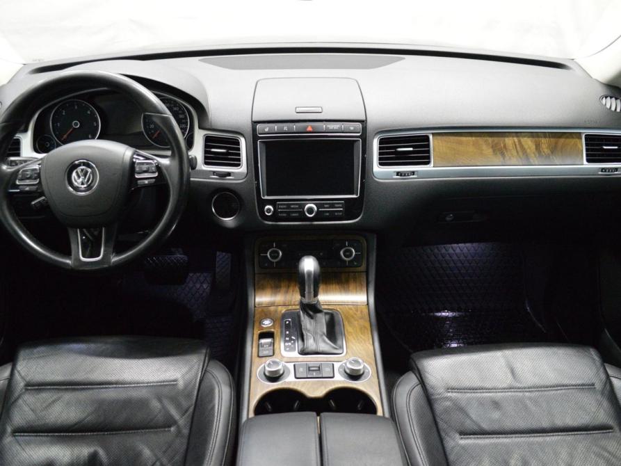 Volkswagen Touareg II Рестайлинг Санкт-Петербург  - изображение 14