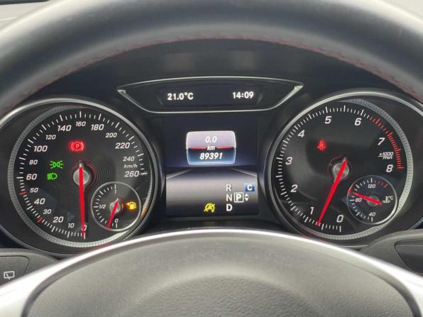 Mercedes-Benz GLA I (X156) Рестайлинг с пробегом 2018 года, цена 2 395 000 рублей, 89389 км, внедорожник, Автокод Объявления