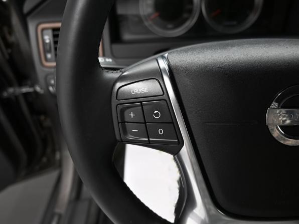 Volvo XC70 II с пробегом 2011 года, цена 1 225 000 рублей, 240463 км, универсал, Автокод Объявления