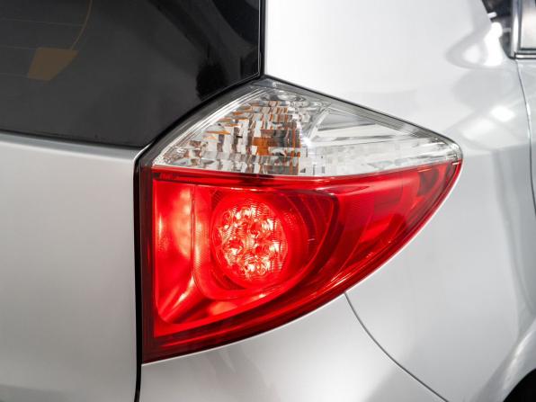 Toyota Ractis II с пробегом 2012 года, цена 924 500 рублей, 120151 км, хэтчбек, Автокод Объявления