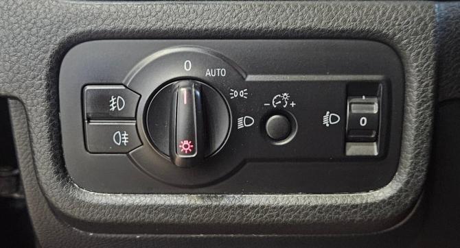Volkswagen Touareg II с пробегом 2011 года, цена 1 780 000 рублей, 267837 км, внедорожник, Автокод Объявления