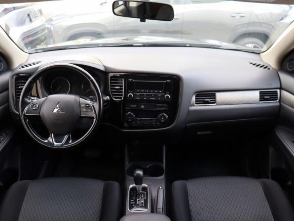 Mitsubishi Outlander III Рестайлинг 2 с пробегом 2015 года, цена 1 680 000 рублей, 203781 км, внедорожник, Автокод Объявления