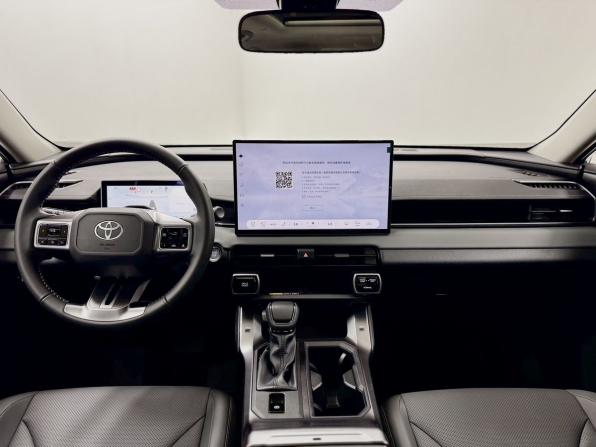 Toyota RAV4 VI (XA60) с пробегом 2026 года, цена 4 500 000 рублей, 17 км, внедорожник, Автокод Объявления