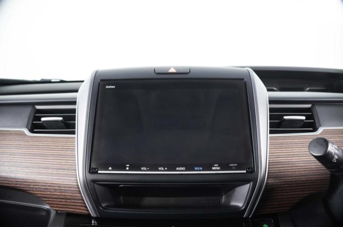 Honda Freed II Рестайлинг с пробегом 2022 года, цена 2 199 000 рублей, 42623 км, компактвэн, Автокод Объявления