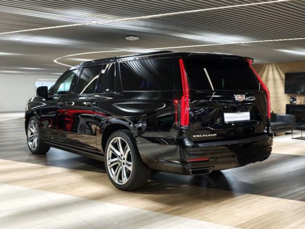 Cadillac Escalade V Рестайлинг с пробегом 2025 года, цена 20 600 000 рублей, 430 км, внедорожник, Автокод Объявления