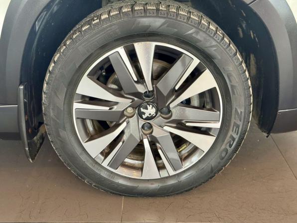 Peugeot 2008 I Рестайлинг с пробегом 2017 года, цена 1 486 000 рублей, 104000 км, внедорожник, Автокод Объявления