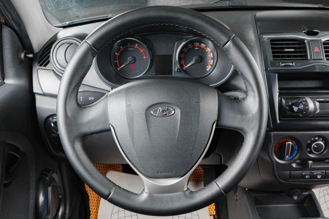 Lada (ВАЗ) Granta I Рестайлинг с пробегом 2019 года, цена 749 000 рублей, 114300 км, хэтчбек, Автокод Объявления