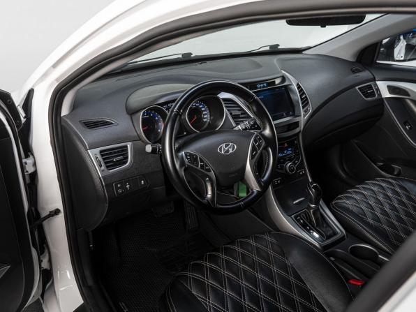 Hyundai Elantra V (MD) с пробегом 2014 года, цена 1 095 000 рублей, 215433 км, седан, Автокод Объявления