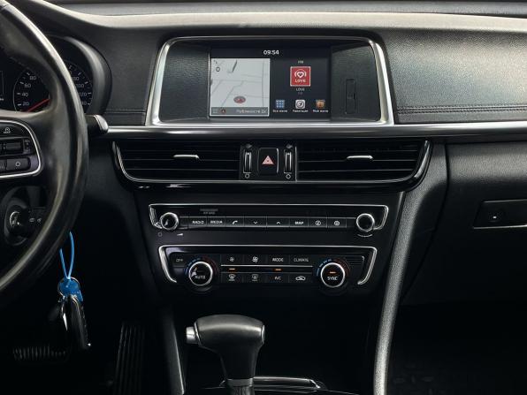 Kia Optima IV Рестайлинг с пробегом 2018 года, цена 2 050 000 рублей, 103731 км, седан, Автокод Объявления