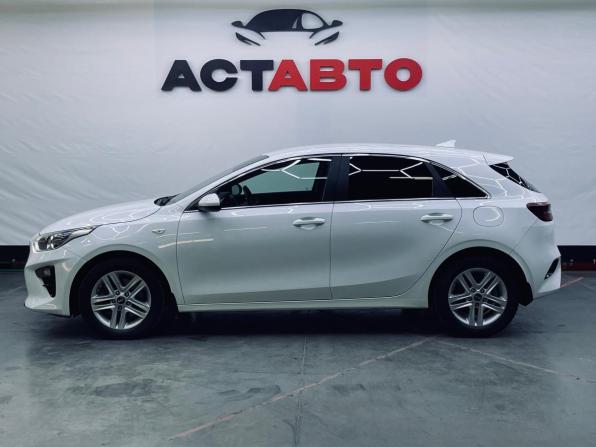 Kia Ceed III с пробегом 2018 года, цена 1 350 000 рублей, 138068 км, хэтчбек, Автокод Объявления