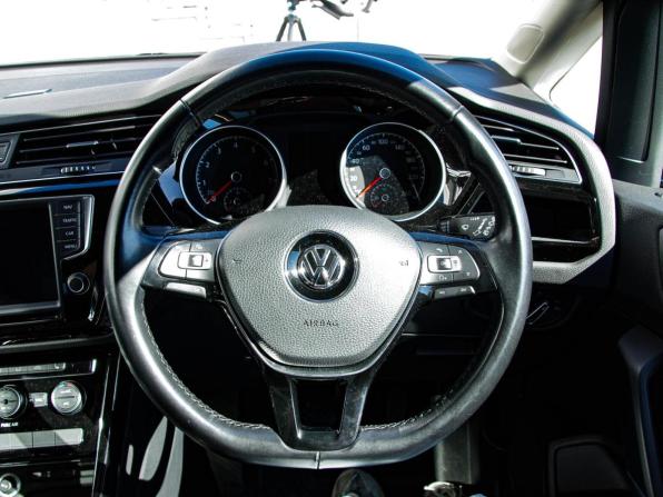 Volkswagen Touran II с пробегом 2016 года, цена 1 579 000 рублей, 87211 км, компактвэн, Автокод Объявления