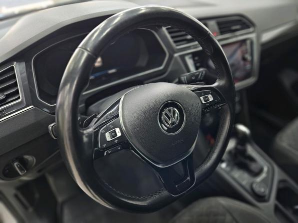Volkswagen Tiguan II с пробегом 2018 года, цена 2 490 000 рублей, 134239 км, внедорожник, Автокод Объявления