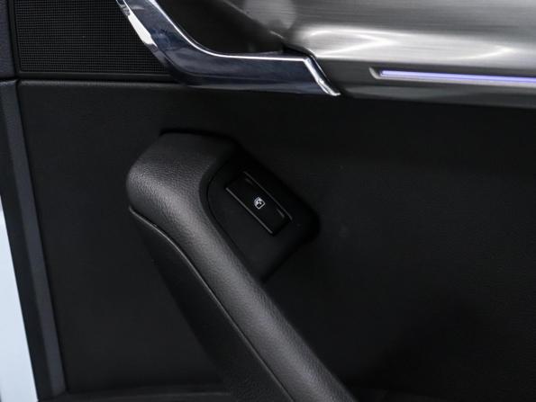 Skoda Octavia III (A7) Рестайлинг с пробегом 2017 года, цена 1 780 000 рублей, 167280 км, лифтбек, Автокод Объявления